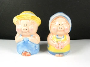 MR FARMER PIG & MRS PIG Vintage Salt and Pepper Shakers Ceramic Overalls 2 5/8" - Picture 1 of 7
