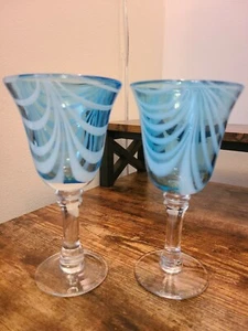 SET OF 2 LARGE THICK  GLASS GOBLETS WITH BLUE AND WHITE DRAPE SWIRLS CLEAR STEM - Picture 1 of 12