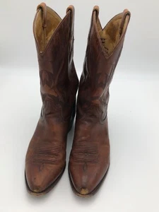 Tony Lama Brown-Red Boot Pointed Toe 10.5 D Embroidered Accent On Boot 1.5” Heel - Picture 1 of 4