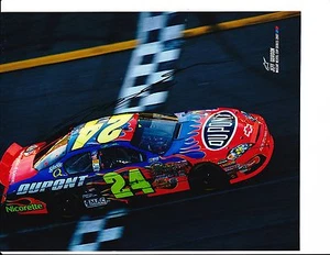 NASCAR LEGEND JEFF GORDON SIGNED CROSSING FINISH LINE 8X10 - Picture 1 of 1