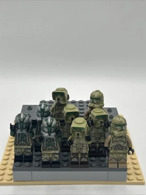 Lot Of 9 Lego Star Wars Kashyyyk Minifigures! 2 Troop, 4 Scout, 3 Commander Gree - Image 1 of 4