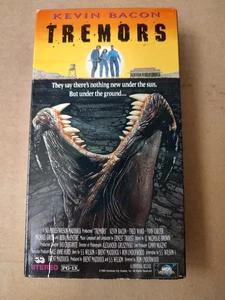 Tremors (1999 VHS Tape) Collectors Choice - Kevin Bacon Fred Ward Reba McIntyre - Bild 1 von 2
