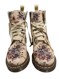 Botas para mujer Dr. Martens Core Beckett beige rosa salvaje 8 ojos talla 9 nuevas - Imagen 1 de 11