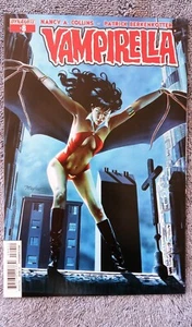 Vampirella V2 #8 (Dynamite 2015) feat. Mike Mayhew Variant Cover - Bild 1 von 1