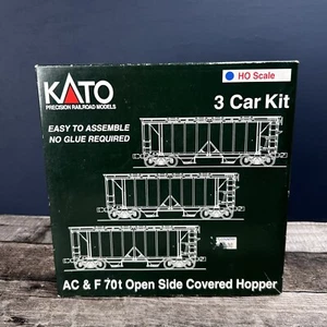 KATO 38-0201 AC & F 70t Covered Hopper BOSTON AND MAINE HO 3 Car Kit BUILT - Picture 1 of 3