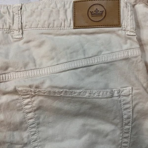 Peter Millar Crown Sport Gr. 32 Performance-Pocket Hose Herren Golf creme/khaki - Bild 1 von 15