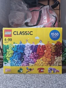 Lego Classic 10717 Colourful Set Brand New & Sealed - Picture 1 of 4