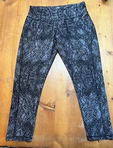Jockey Women Black Active Workout Jersey Cropped Capris Legging Pants Size M - Picture 1 of 4