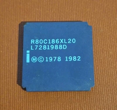 CPU VINTAGE LCC INTEL 186 R80C186XL20 68 PIN GOLD PROCESSOR SOCKET RETRO PC DOS - Immagine 1 di 2