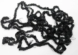 Antiguo adorno de lentejuelas con cuentas negras eduardianas victorianas de luto 8' X 1/4" - Imagen 1 de 5