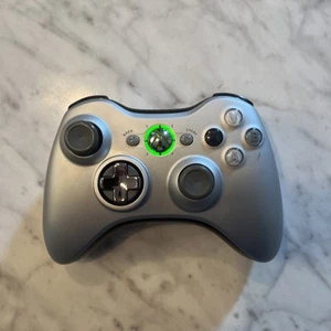Microsoft Xbox 360 X854460-001 Silver Wireless Controller - Tested! - Bild 1 von 2