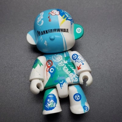 TOY2R MARK FAIRWHALE 2.5" QEE 2006 BLUE & WHITE VERSION - Image 1 of 3