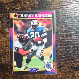 1992 Barry Sanders Starting Lineup Card Detroit Lions HOF - Picture 1 of 2