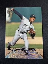 1998 Pacific Paramount Platinum MARIANO RIVERA Holographic Silver /99 Yankees