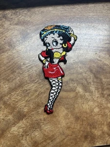 Betty Boop Cartoon BESTICKTER PATCH selten 90er Vintage Mütze 3" Bügelbild Motorrad - Bild 1 von 3
