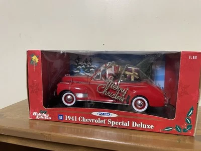 Welly 1/18 Scale Diecast 19862 - 1941 Chevrolet Special Deluxe Christmas - Image 1 of 4