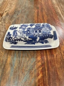 Churchill English tableware Blue Willow butter dish in pristine condition - Picture 1 of 4