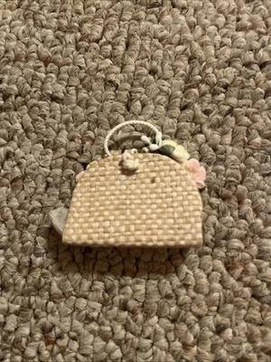 Bolso de Mano Mattel Barbie 923 Años 60 Paquete Lleno de Flores/Cesta de Paja Foto 1 de 3