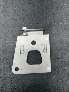 Hurst Loc/Out Shifter Reverse Lock out Mechanism For Competition Plus Shifters - Bild 1 von 5