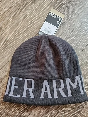 Sombrero de invierno Under Armour para niños - reversible negro/gris Foto 1 de 4