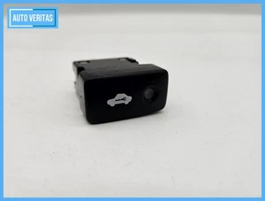 Original Daihatsu Cuore BJ 2004 ZV switch central locking 489097 - Picture 1 of 6