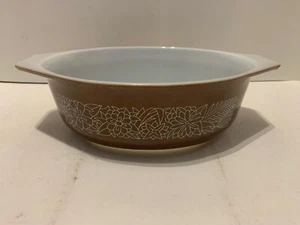 Vintage Pyrex Woodland Brown Oval Casserole Dish 043 - Picture 1 of 7