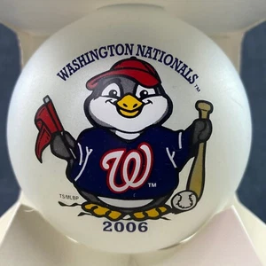 Adorno de Navidad de los Nacionales de Washington Vidrio de Árbol NATS Béisbol MLB Nuevo En Caja Nuevo De Reedición - Imagen 1 de 11