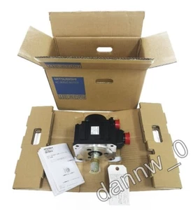 New In Box Mitsubishi HC53S-SZ AC Servo Motor - Picture 1 of 6