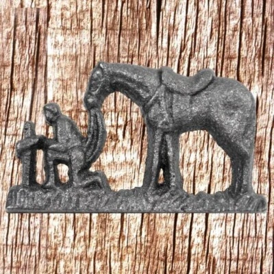 Vaquero en la cruz con clavo Vaquero iglesia con clavo CI14 Foto 1 de 3