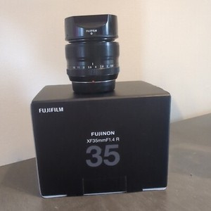 [Near Mint] Fujifilm Fuji Fujinon XF 35mm f/1.4 R w/Box