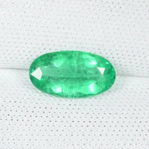 1.22 Cts Best Crystal Color From Colombia Natural Emerald Long Oval.... !!!!! - Picture 1 of 2