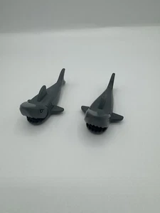 Lego Shark Minifigure With Chomping Action (Dark Grey) 21322 60095 x2 - Picture 1 of 2
