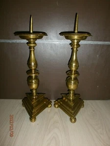 PAIRE D'ANCIEN PIQUE-CIERGES BRONZE/XVIII-XIXéme/STYLE GOTHIQUE/H.46 cm/7 kg!!! - Picture 1 of 8
