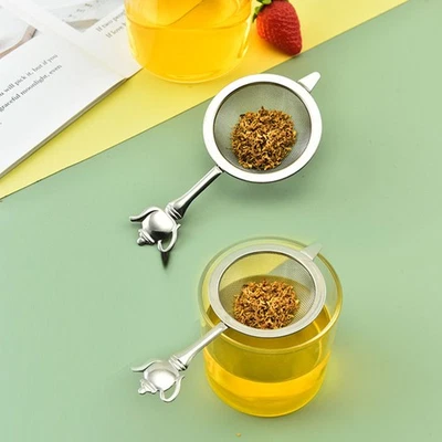 2pcs Tea Infusers Tea Strainers Fine Mesh Filters with Handle Silver - Image 1 of 4