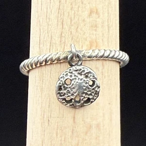 Anillo de plata esterlina 925 banda retorcida dólar de arena dije tamaño 6,25 colgante - Imagen 1 de 6