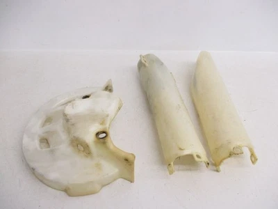 98 Honda CR 250 Fork Lower Guards Brake Rotor Cover 51620-MAC-781ZA 1997-2001 - Image 1 of 4