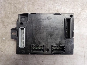 central locking unit Dacia Duster II 284B10604R 1.5dCi 85kW K9K874 316959 - Imagen 1 de 2