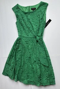 Tahari Arhur S. Levine tropisch grün Blumen Spitze Kleid mit seitlichem Binden Größe 6 - Bild 1 von 10
