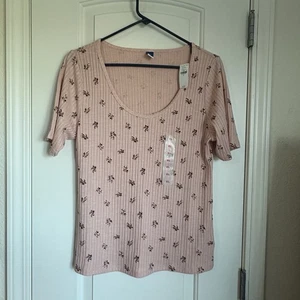 Camiseta Old Navy para mujer nueva con etiquetas rosa claro con pequeño patrón floral acanalado - XL - Imagen 1 de 7