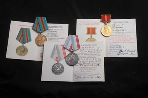 Soviet МЁДАL Lot Same Recipient Yushenko 1500 Kiev Veteran Labor 100 Lenin Doc - Picture 1 of 5