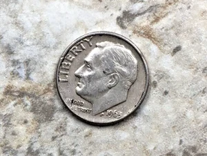 Moneda de diez centavos conmemorativa Roosevelt de plata 1963-D promedio circulada - Imagen 1 de 2
