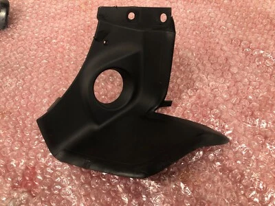 Ferrari 812, Hintere Stoßstange Schweller Schutz, Links, P/N 89336300 - Bild 1 von 4