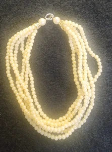 Nice Vintage 6-Strand White Pearl Bracelet Gold Tone Nice Luster Great Deal - Picture 1 of 6