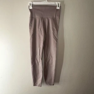 Vuori Evolve Legging Women's Uplift Legging Size Small VW497 Color: Hazel - Picture 1 of 9
