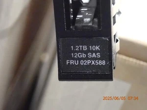 02PX588 IBM 2072 V5000 1,2 To 10 K tr/min SFF 12 Go SAS HDD 02YC021 02PX738 - Photo 1/6
