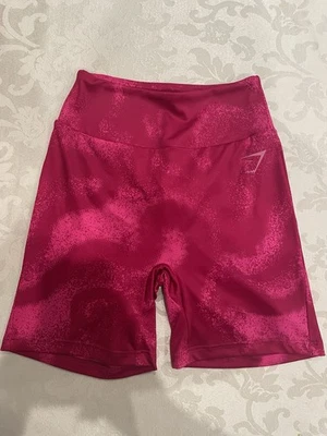 Gymshark 女式热销粉色骑手运动短裤 S 码 — 第 1/4 张图片