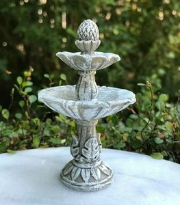 Miniatura Casa de Muñecas Hadas Jardín Gris Pájaro Baño Fuente - Compra 3 Ahorra $5 - Imagen 1 de 1