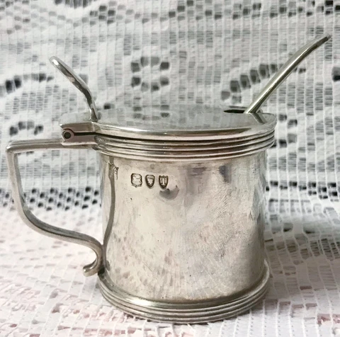 London 1894 Solid Silver Wet Mustard Pot (56.55g) With Bristol Blue Liner Cover