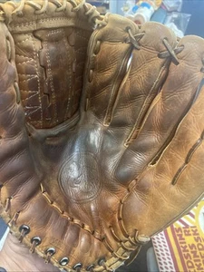 wilson A2000 12.75  RHT USA Glove  - Picture 1 of 10