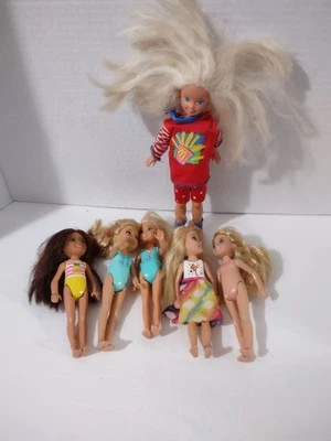 Lote de 6 bonecas Chelsea Kelly 2010-1016 Mattel Barbie’s little sister    - Imagem 1 de 4